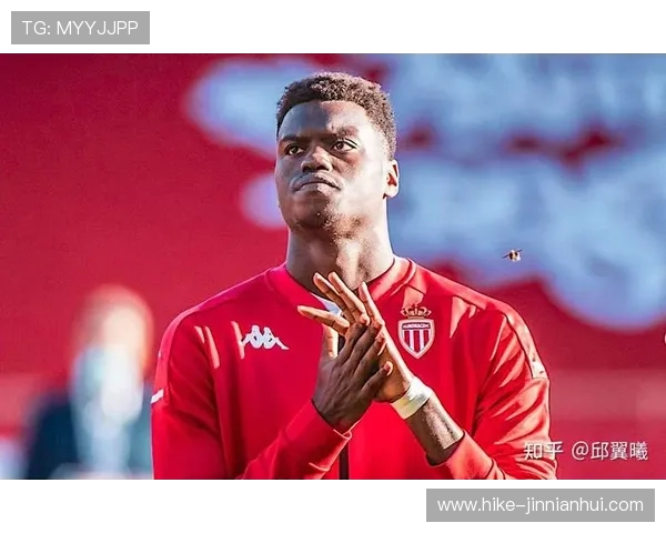 足球界最伟大的黑人球星：技艺卓绝与传奇成就的完美融合